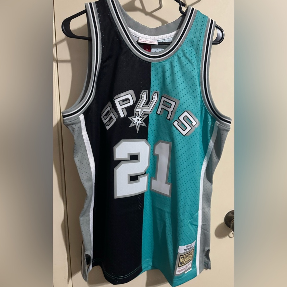 MITCHELL & NESS NBA SPLIT SWINGMAN JERSEY SAN ANTONIO SPURS 1998 TIM DUNCAN L